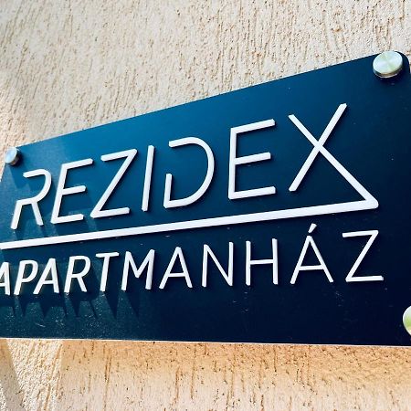 סגד Rezidex Apartmanhaz מראה חיצוני תמונה
