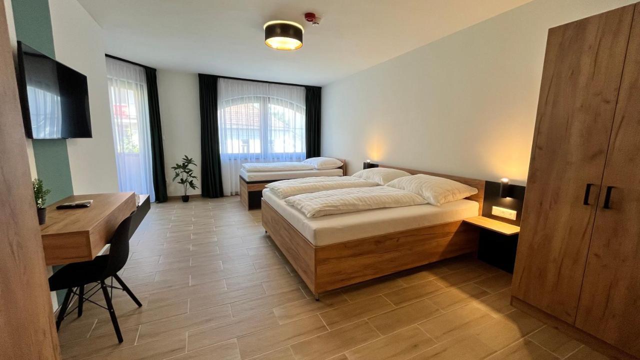 סגד Rezidex Apartmanhaz מראה חיצוני תמונה