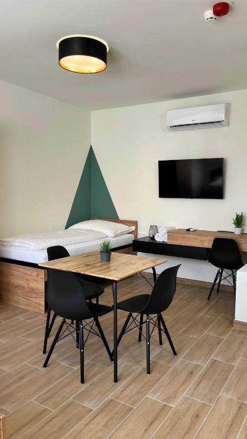 סגד Rezidex Apartmanhaz מראה חיצוני תמונה