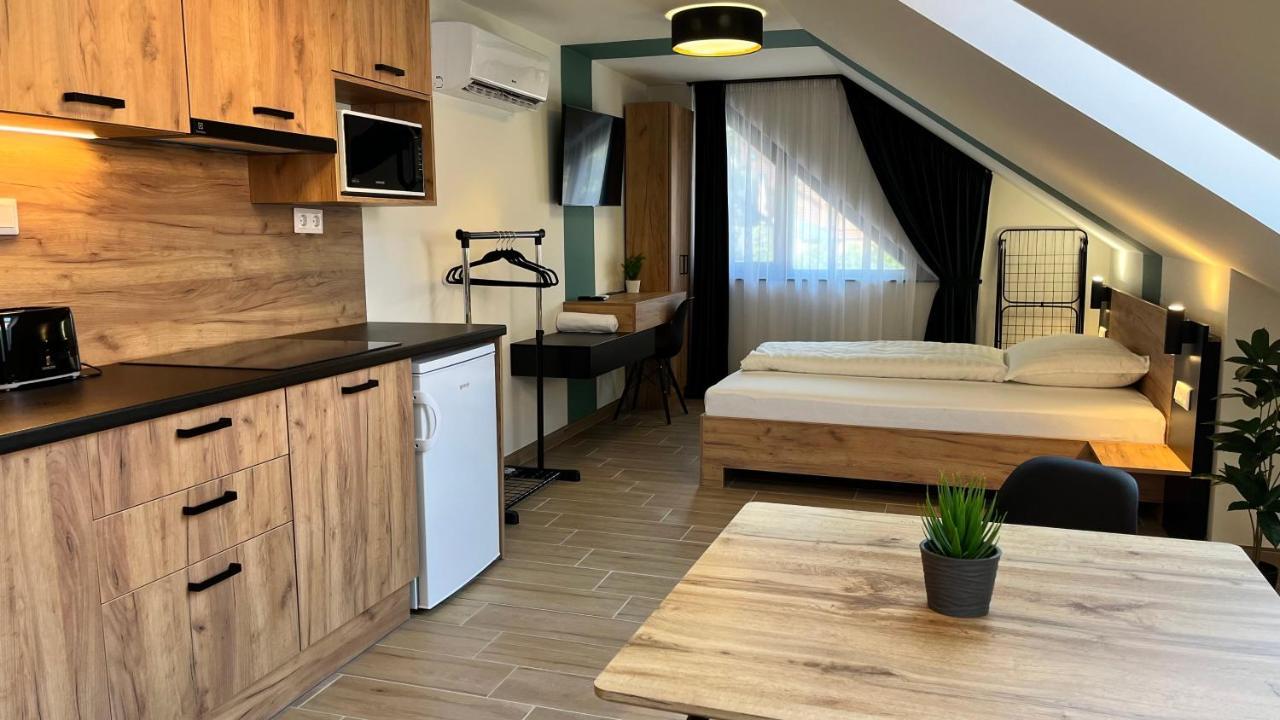 סגד Rezidex Apartmanhaz מראה חיצוני תמונה