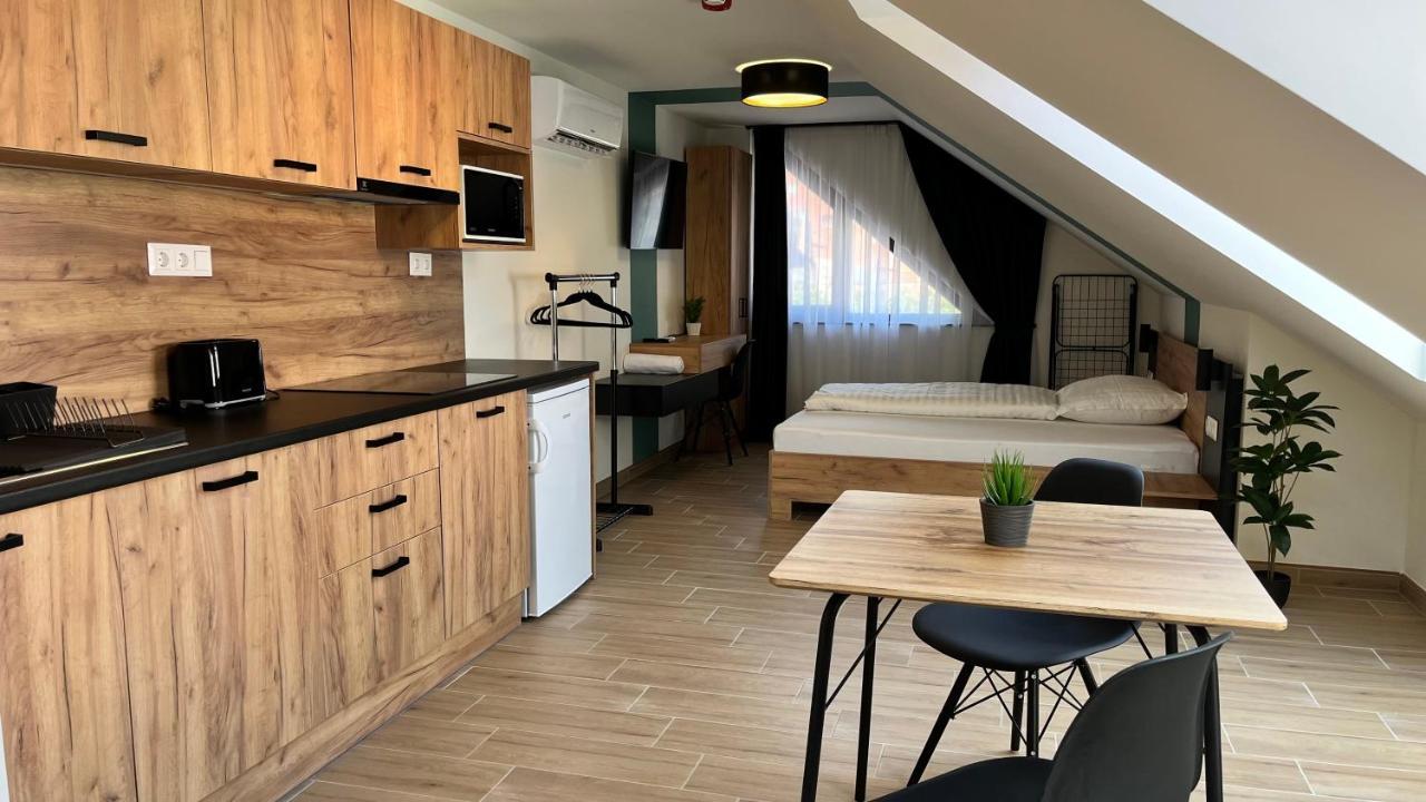 סגד Rezidex Apartmanhaz מראה חיצוני תמונה